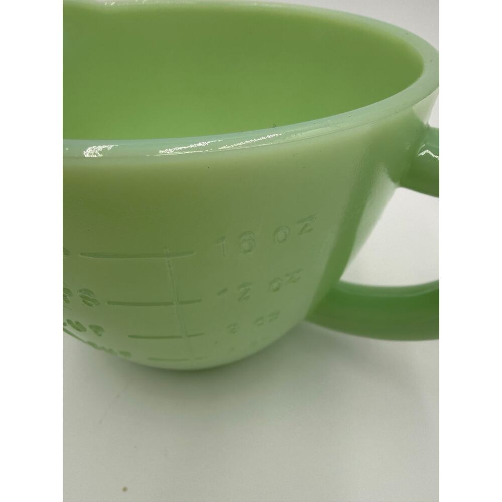 Jadeite Measuring Cup - Picture 6 of 7